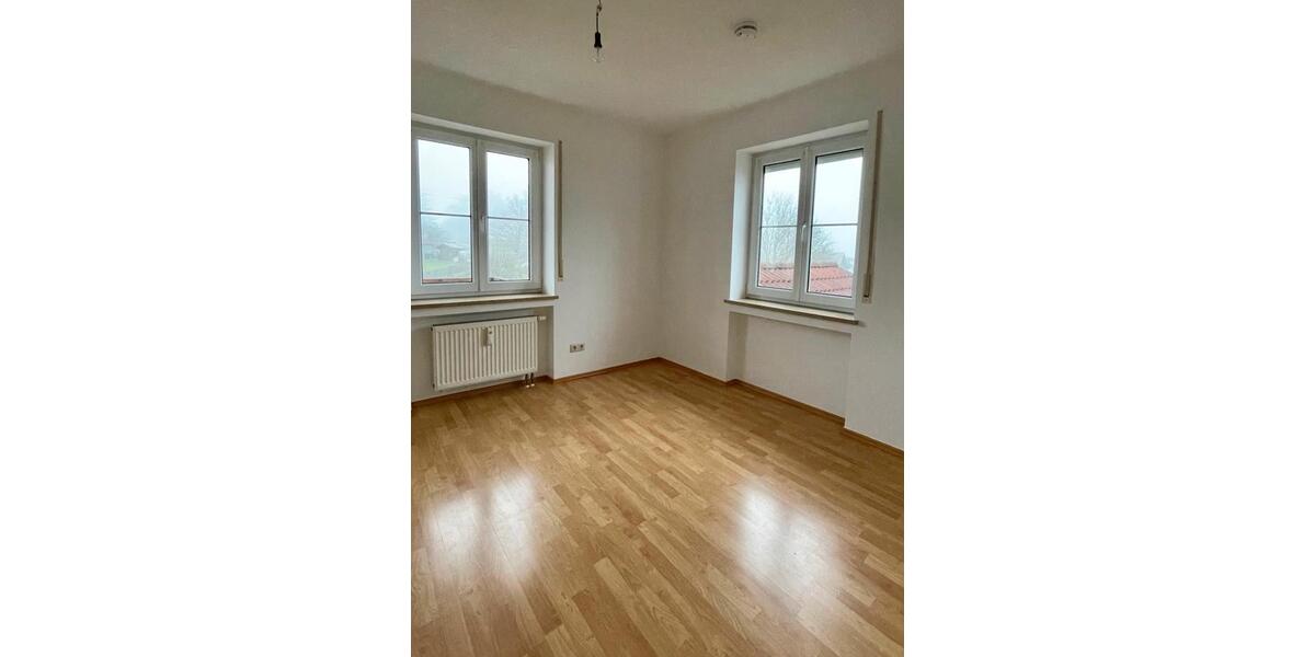 Erdgeschoßwohnung Kinsau - 3.5 Zimmer, 107 m&sup2;, 1.100&euro; | Angebot:26296568