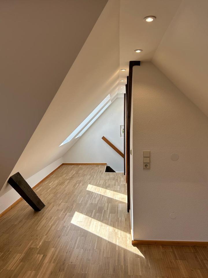 1-Zimmer-DG nahe der Altstadt - frisch renoviert