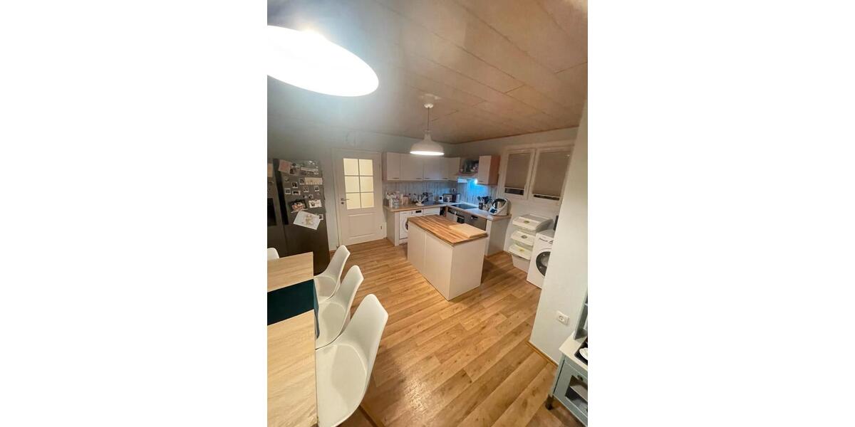 Wohnen auf Zeit Eitelborn - 4 Zimmer, 20 m&sup2;, 450&euro; | Angebot:25306997