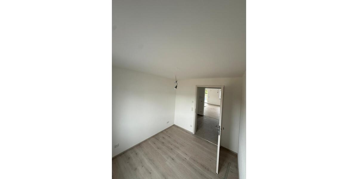 Etagenwohnung Kirchroth - 3 Zimmer, 91 m&sup2;, 1.080&euro; | Angebot:26591684