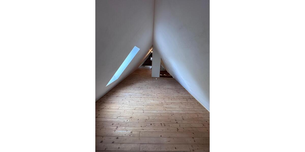 Dachgeschoßwohnung Buxheim - 2 Zimmer, 73 m&sup2;, 1.200&euro; | Angebot:24360594