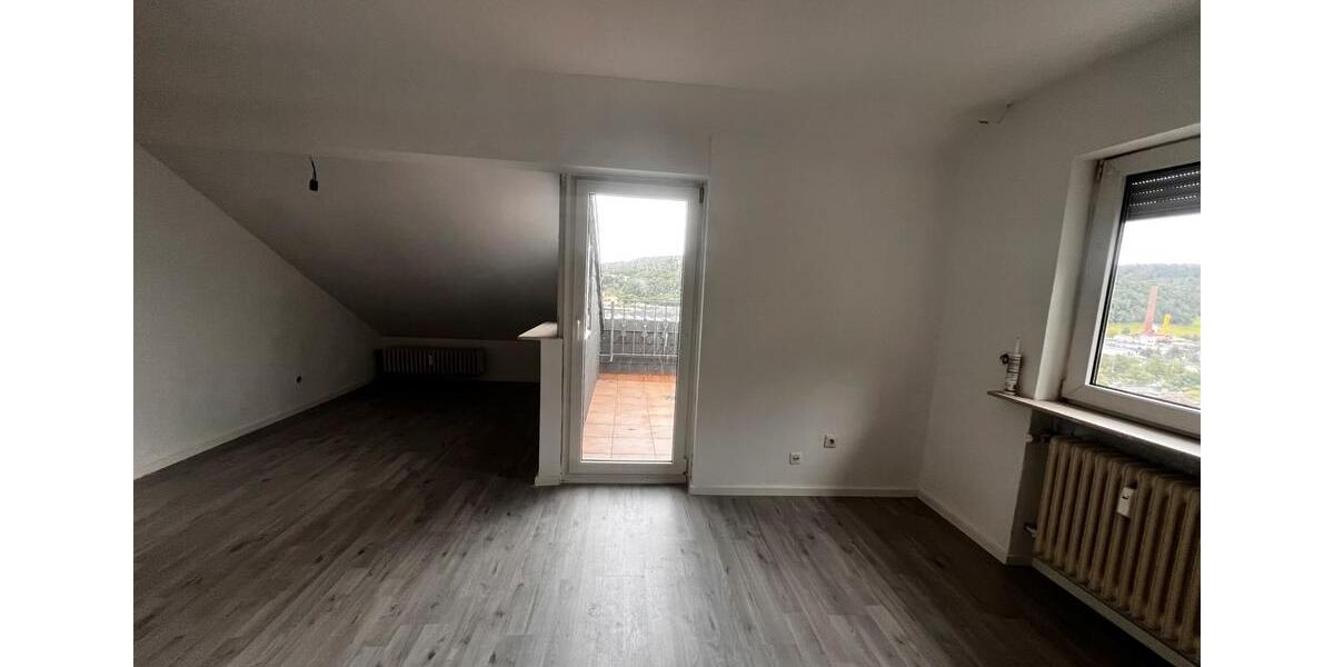 Dachgeschoßwohnung Breuberg - 4 Zimmer, 84 m&sup2;, 700&euro; | Angebot:25025024