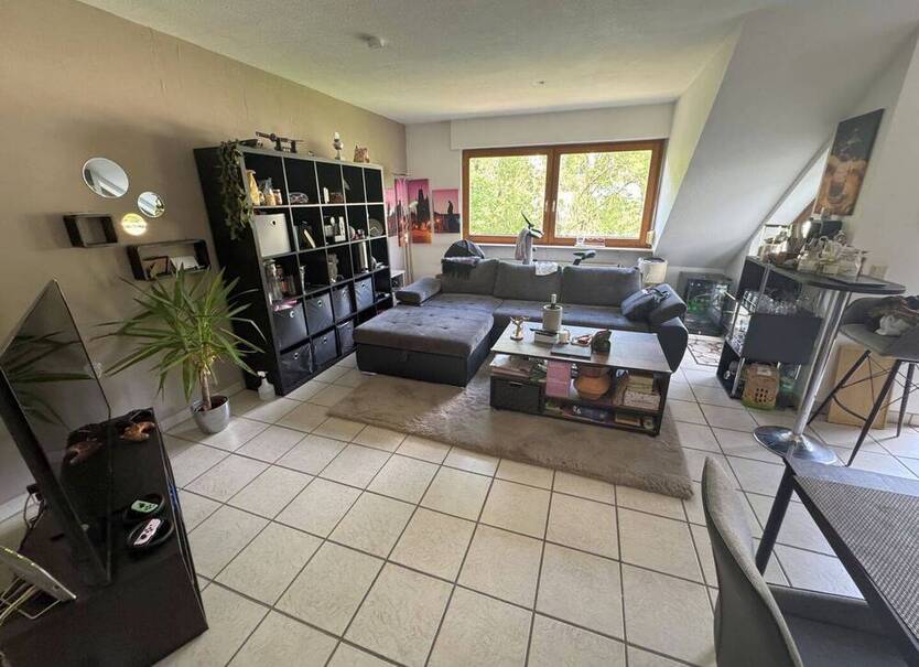 Gemütliche 3 Zimmer Dachgeschoßwohnung in verkehrsgünstiger Lage von Vallendar