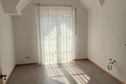 Wohnung Stamsried - 5 Zimmer, 85 m&sup2;, 640&euro; | Angebot:25752618