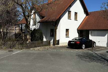 Haus Bayreuth Bernecker Straße / Insel / Riedelsberg - 5 Zimmer, 185 m&sup2;, 1.800&euro; | Angebot:24772155