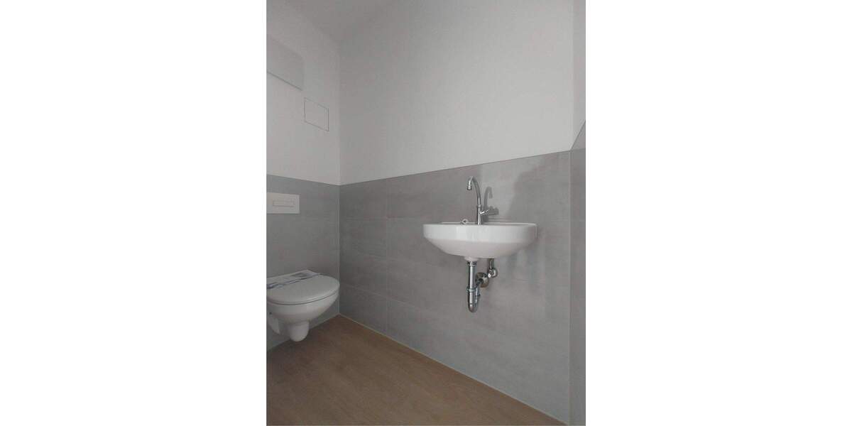 Verkehrsgünstig gelegene BüroLadeneinheit 3 zimmer