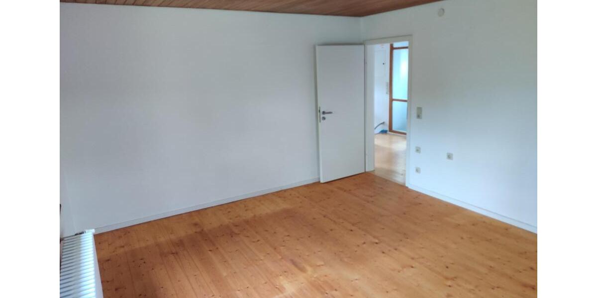Einfamilienhaus Riegel am Kaiserstuhl - 4.5 Zimmer, 150 m&sup2;, 1.600&euro; | Angebot:26592161