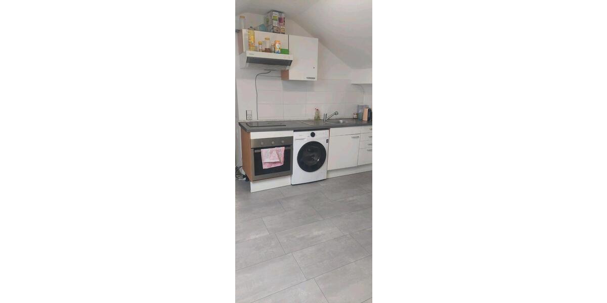Dachgeschoßwohnung Stutensee - 1 Zimmer, 35 m&sup2;, 600&euro; | Angebot:26030757