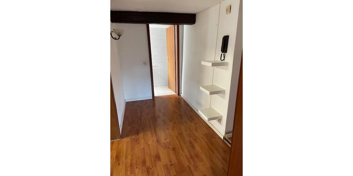 Dachgeschoßwohnung Rottenburg am Neckar - 3 Zimmer, 69 m&sup2;, 690&euro; | Angebot:26580014