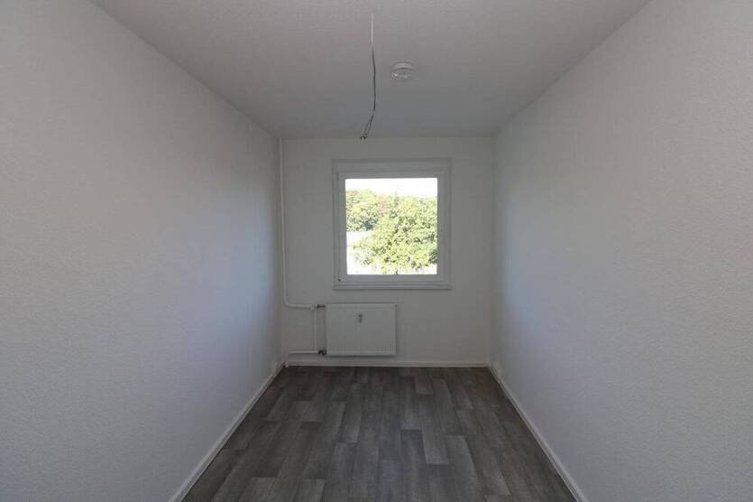 Trauen Sie Ihren Augen...große 3-RW mit Aufzug, Wanne u. Balkon!!!