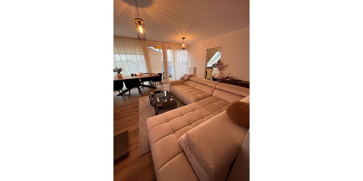 Renovierte 4-Zimmer-Maisonette mit Balkon, 2 Bädern & Einbauküche 4 zimmer