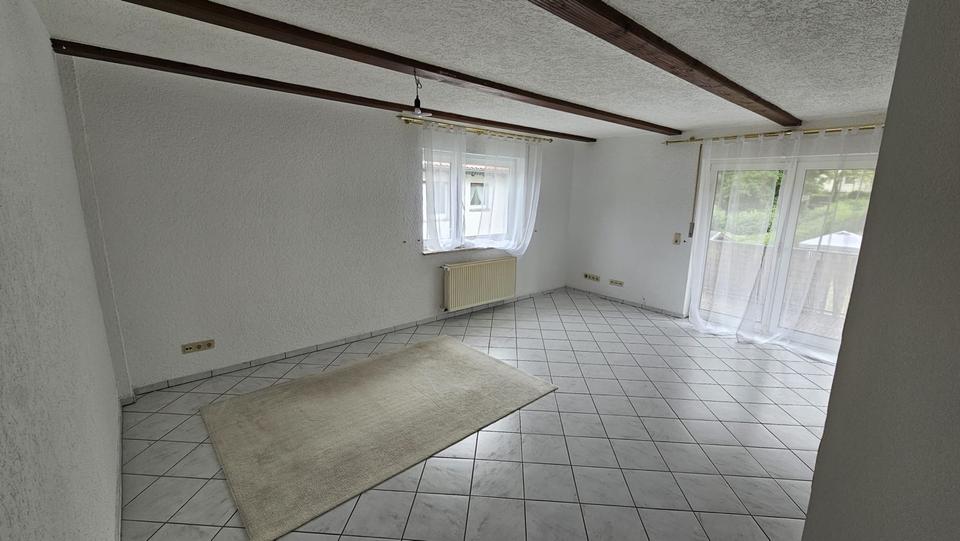 Etagenwohnung Wiesbaden Biebrich - 4 Zimmer, 103 m&sup2;, 1.600&euro; | Angebot:26481546