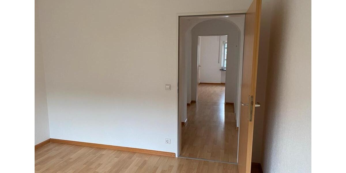 Etagenwohnung Rheinfelden (Baden) - 1 Zimmer, 90 m&sup2;, 1.350&euro; | Angebot:25932462
