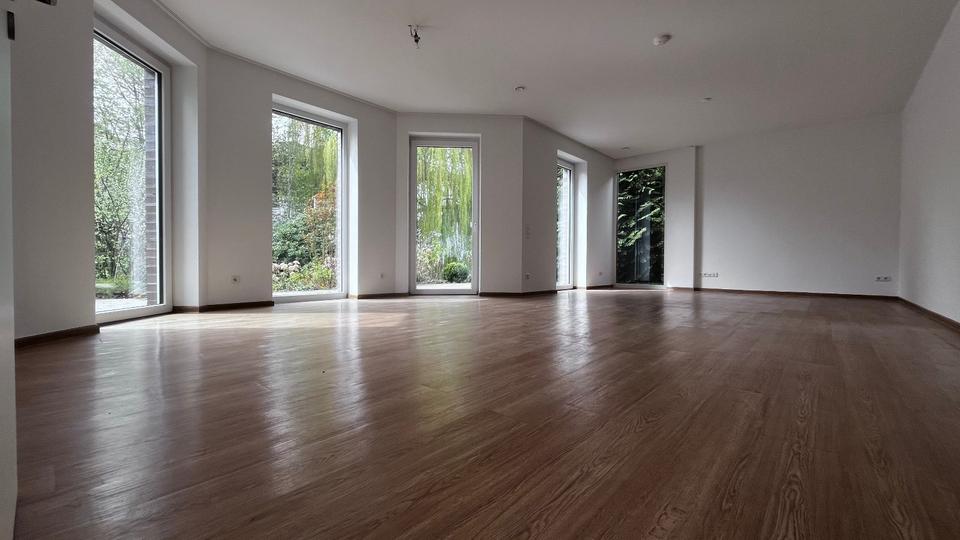 Einfamilienhaus Bad Pyrmont - 4 Zimmer, 180 m&sup2;, 1.600&euro; | Angebot:26470340