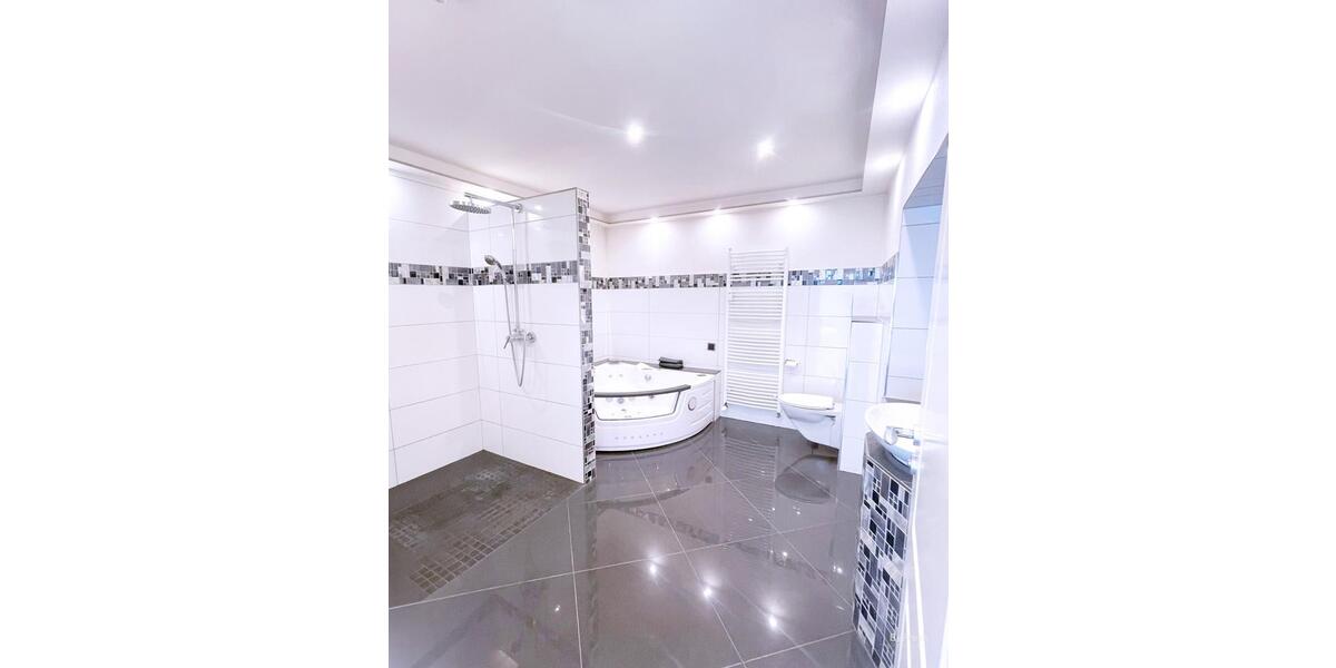 Erdgeschoßwohnung Walsrode - 2.5 Zimmer, 135 m&sup2;, 940&euro; | Angebot:24476471