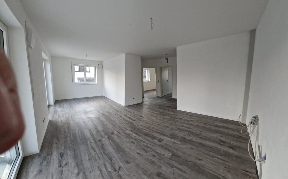 Etagenwohnung Pförring - 3 Zimmer, 64 m&sup2;, 810&euro; | Angebot:25948005