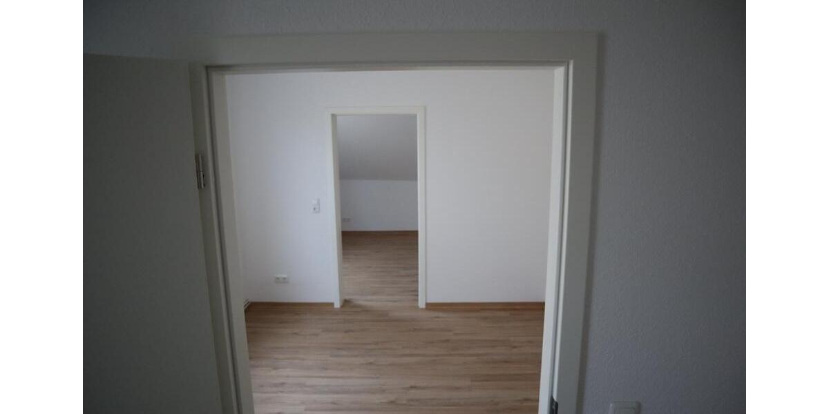Dachgeschoßwohnung Thale - 5 Zimmer, 100 m&sup2;, 600&euro; | Angebot:25055379