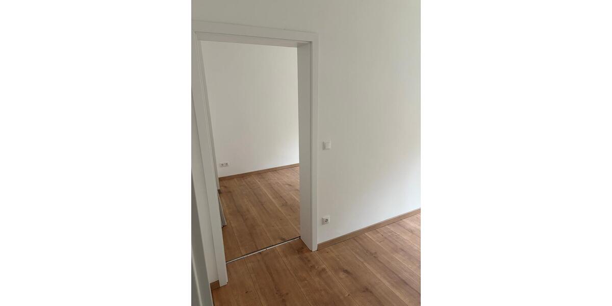 Frisch renovierte kleine 4-Zimmer-Wohnung auf dem Land 4 zimmer