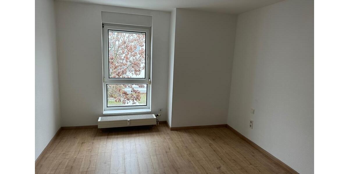 Etagenwohnung Döbeln - 3 Zimmer, 73 m&sup2;, 440&euro; | Angebot:26277580