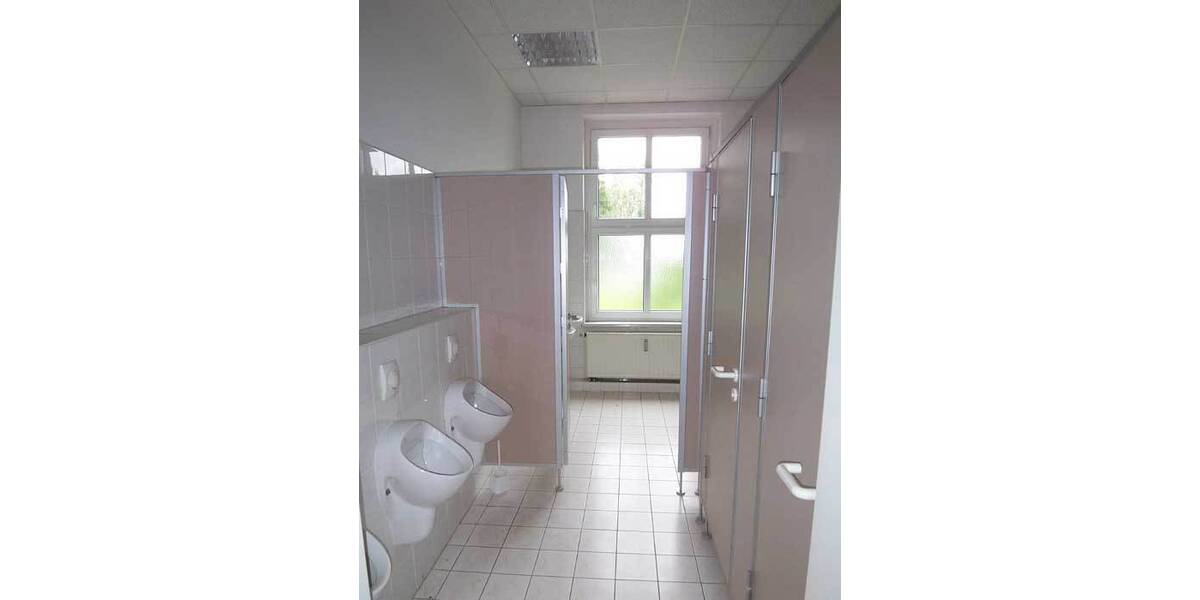 Gewerbeobjekt Rötha Espenhain - 3 Zimmer, 599&euro; | Angebot:23971772