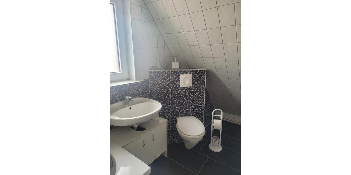 Gemütliche 2,5-Zimmer-Wohnung, teilmöbliert 2.5 zimmer