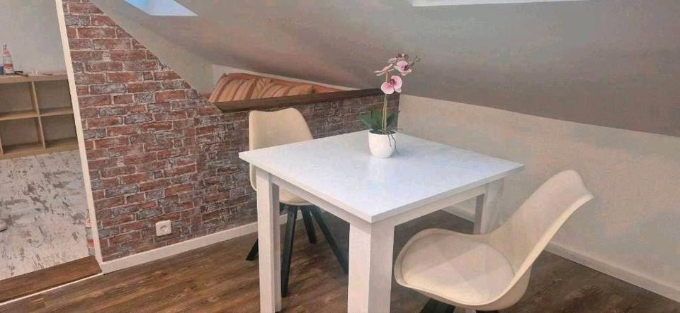 Dachgeschoßwohnung Hügelsheim - 1 Zimmer, 20 m&sup2;, 650&euro; | Angebot:26637758