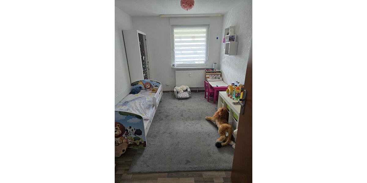 Etagenwohnung Kirchheim am Neckar - 3 Zimmer, 90 m&sup2;, 1.060&euro; | Angebot:26698179