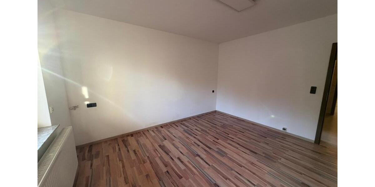 ELW 2ZKB Teilmöbliert 2 zimmer