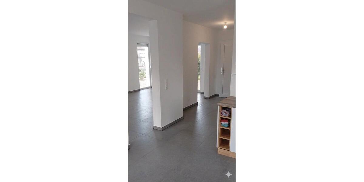 Erdgeschoßwohnung Biebesheim am Rhein - 2 Zimmer, 67 m&sup2;, 1.000&euro; | Angebot:26547046