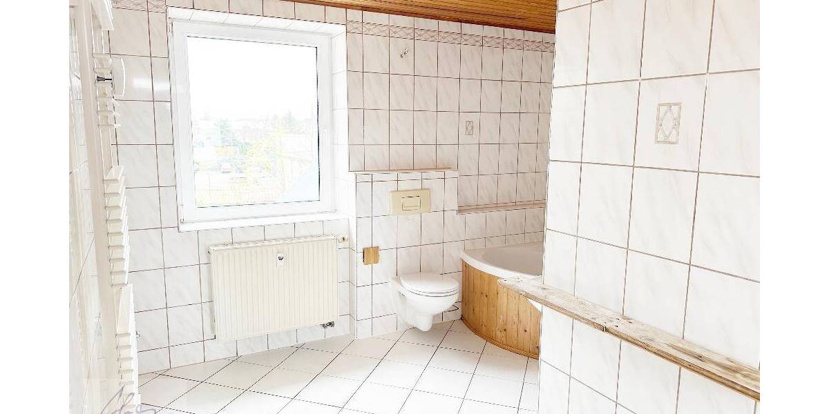 Etagenwohnung Riesa Gröba - 6 Zimmer, 127 m&sup2;, 950&euro; | Angebot:26556321
