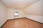 Dachgeschoßwohnung Großostheim - 4 Zimmer, 90 m&sup2;, 880&euro; | Angebot:25752512