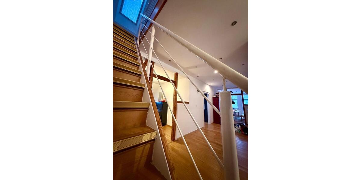 Maisonettenwohnung Hildesheim Oststadt/Stadtfeld - 5 Zimmer, 173 m&sup2;, 1.400&euro; | Angebot:26237639