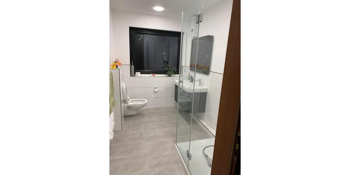 Etagenwohnung Limburg an der Lahn - 4 Zimmer, 120 m&sup2;, 1.200&euro; | Angebot:24974496