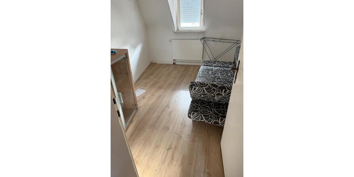 Wohnen auf Zeit Pfinztal - 1 Zimmer, 12 m&sup2;, 400&euro; | Angebot:23596004