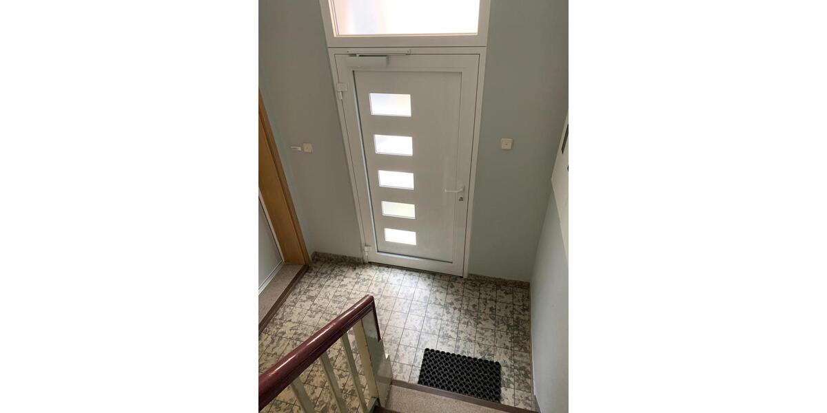 Dachgeschoßwohnung Wuppertal Gemarkung Elberfeld - 2 Zimmer, 50 m&sup2;, 600&euro; | Angebot:26579735