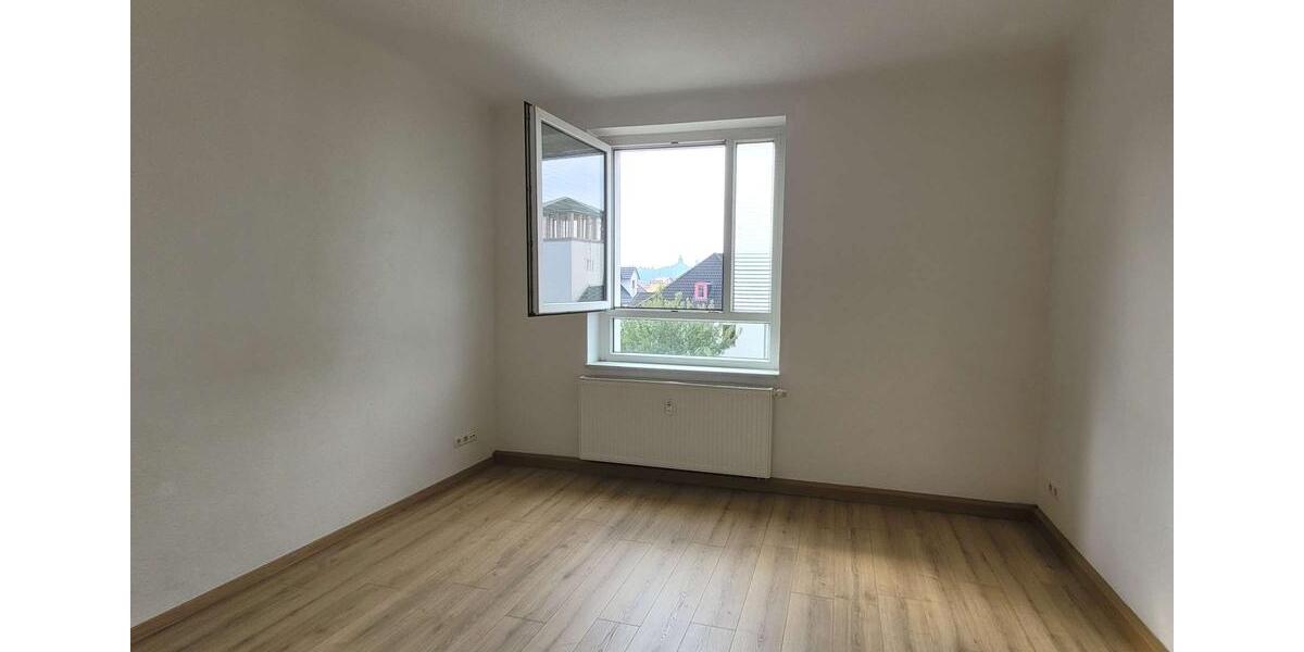 Etagenwohnung Gotha - 4 Zimmer, 93 m&sup2;, 650&euro; | Angebot:26647237