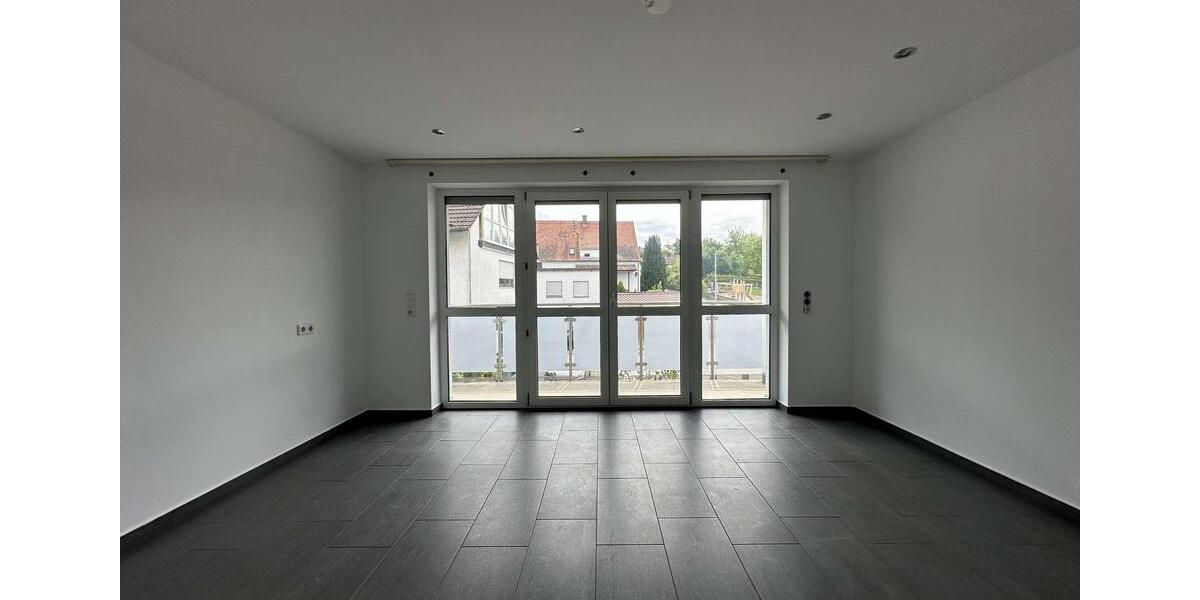 Etagenwohnung Friedberg - 3 Zimmer, 118 m&sup2;, 1.700&euro; | Angebot:26632572