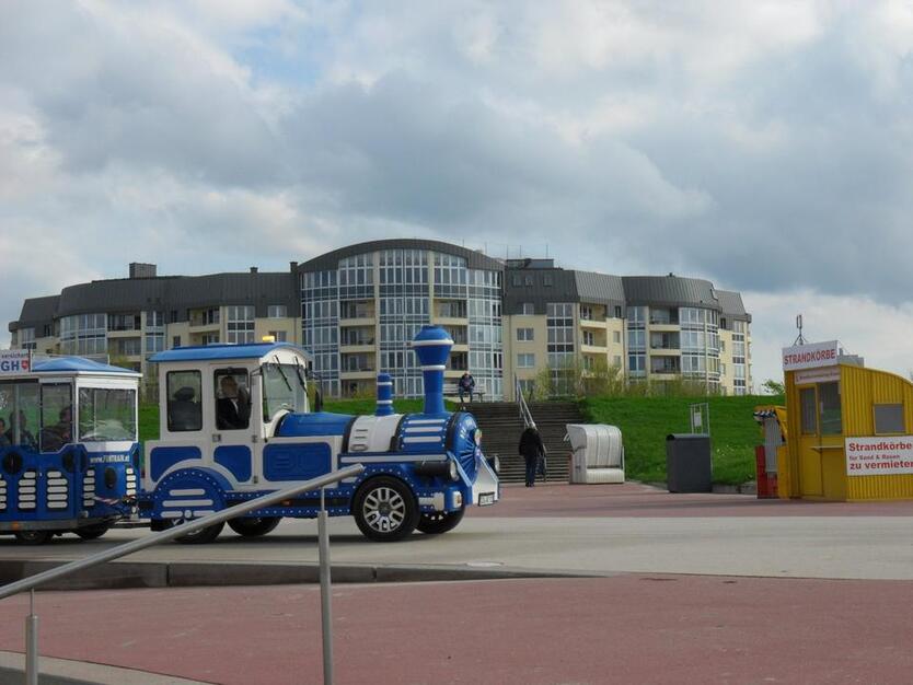 Exklusive möbl. Wohnung mit Seeblick, Pool und Sauna in Cuxhaven