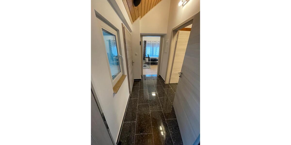 Dachgeschoßwohnung Rüsselsheim am Main - 3 Zimmer, 70 m&sup2;, 690&euro; | Angebot:26150165