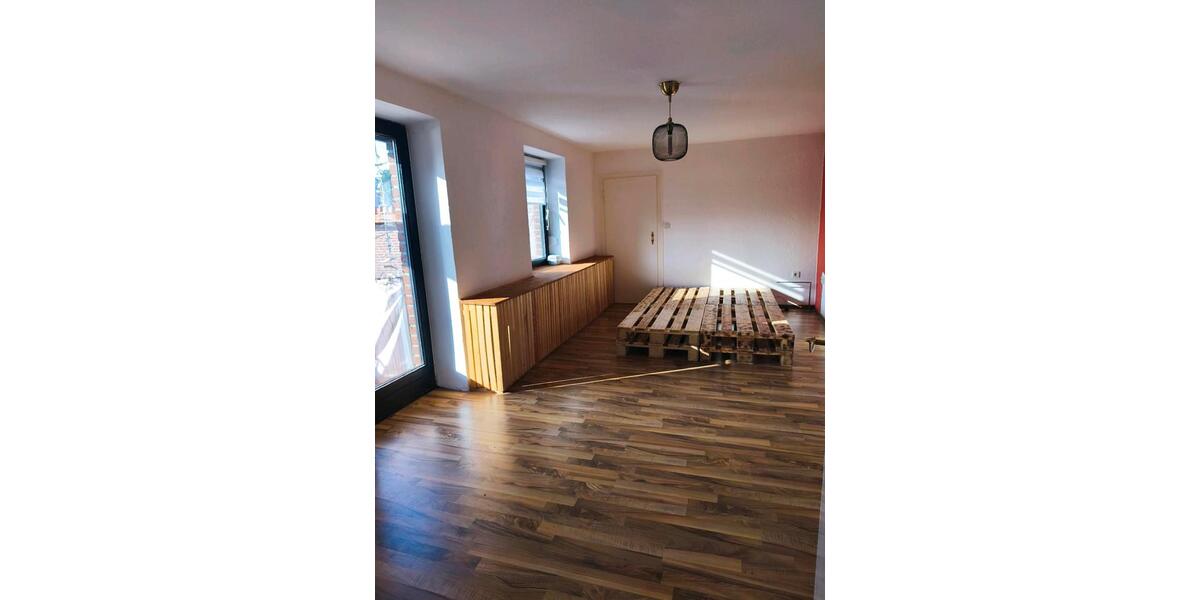 Etagenwohnung Nienburg (Weser) - 4 Zimmer, 90 m&sup2;, 1.000&euro; | Angebot:25418741