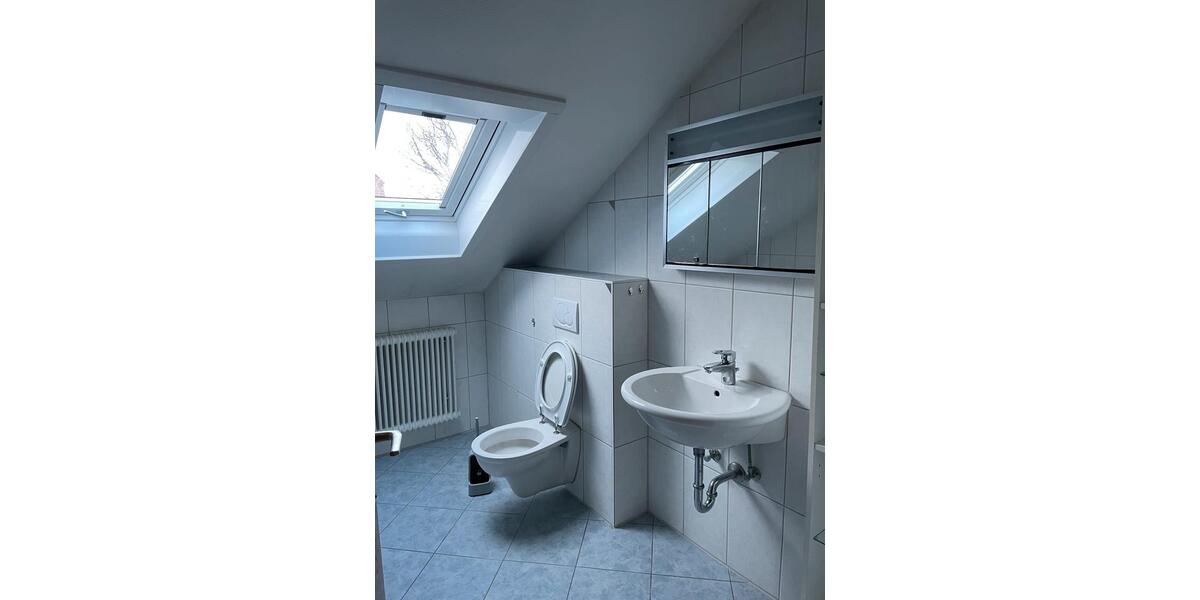 Dachgeschoßwohnung Grabenstetten - 2.5 Zimmer, 90 m&sup2;, 850&euro; | Angebot:26415044