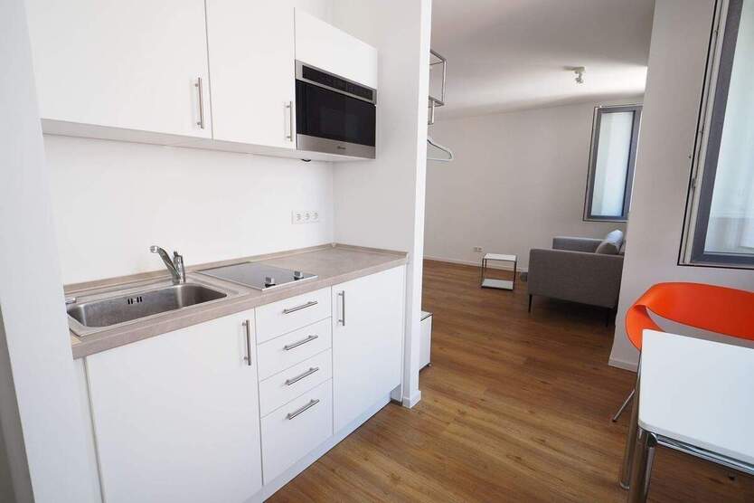 SINGLEWOHNUNG - attraktive, moderne und komplett möblierte 2-Zimmerwohnung in 90431 Nürnberg 2 zimmer