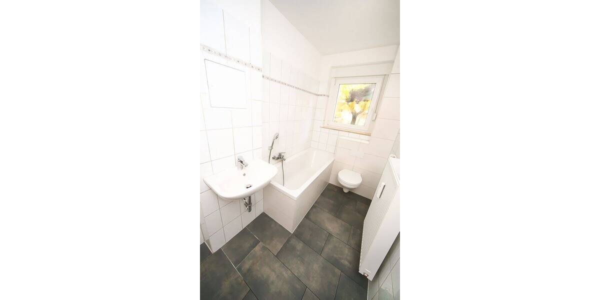 Etagenwohnung Eisleben Lutherstadt Eisleben - 2 Zimmer, 48 m&sup2;, 289&euro; | Angebot:26162033