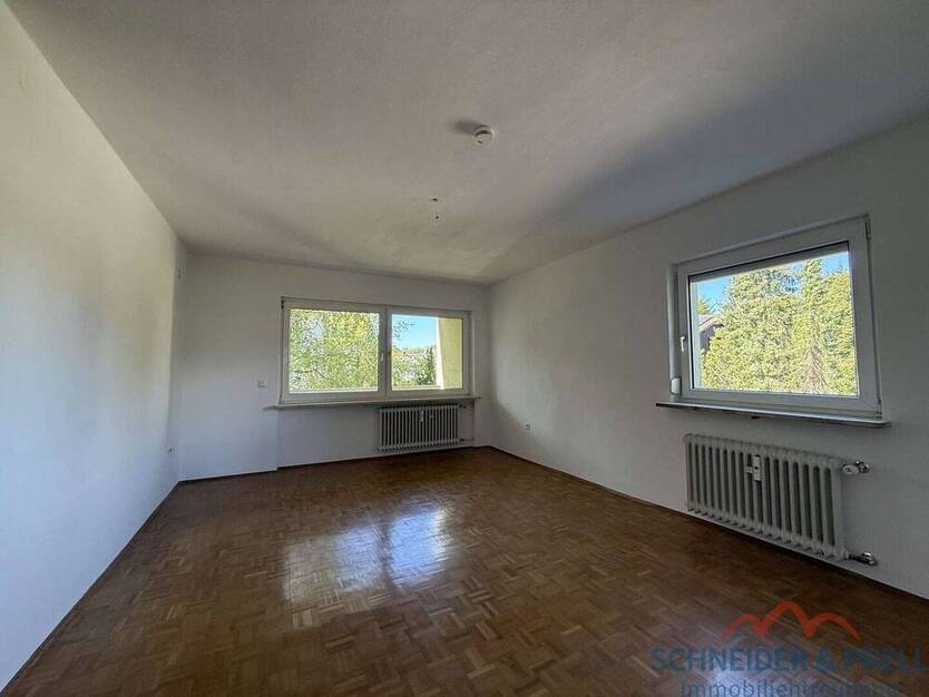 4 Zimmer-Wohnung mit Loggia