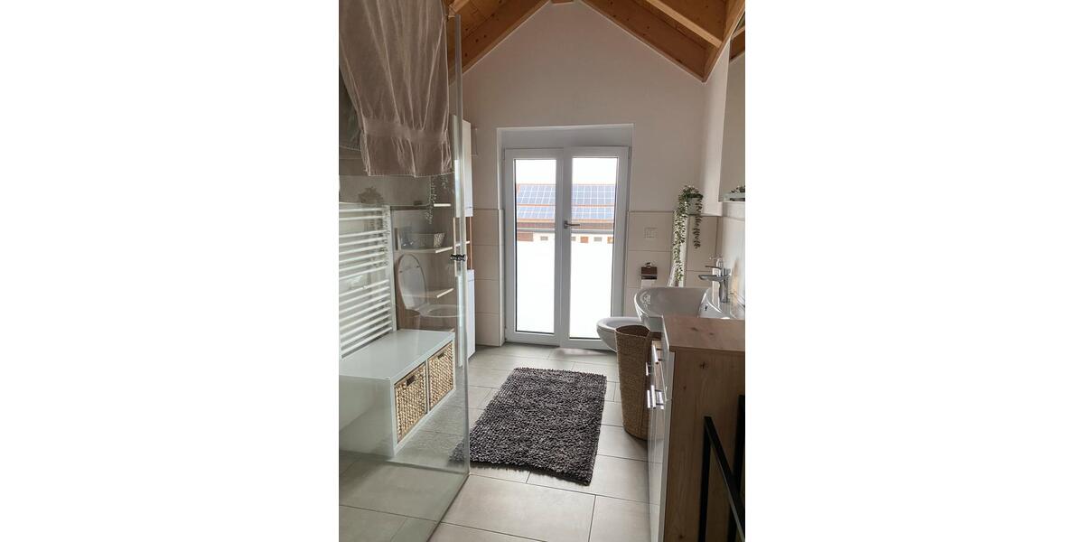 Dachgeschoßwohnung Stephansposching - 2 Zimmer, 62 m&sup2;, 610&euro; | Angebot:24417460