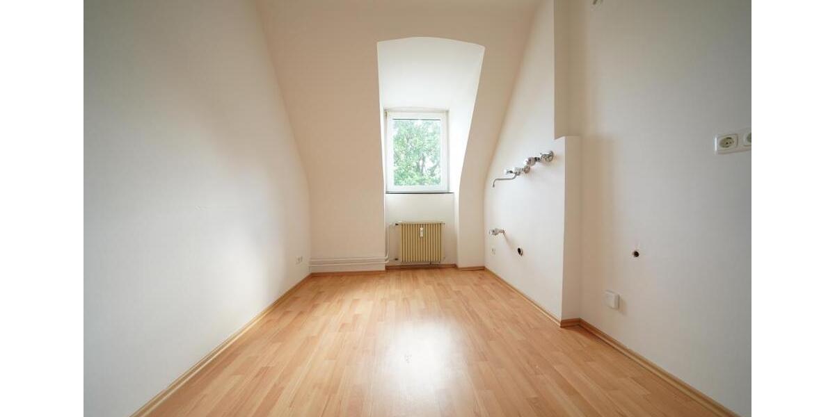 Dachgeschoßwohnung Bebra - 3 Zimmer, 54 m&sup2;, 385&euro; | Angebot:26553858