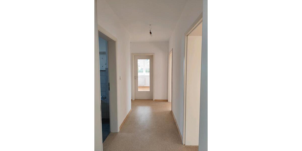 Etagenwohnung Wallersdorf - 5 Zimmer, 105 m&sup2;, 880&euro; | Angebot:26525686
