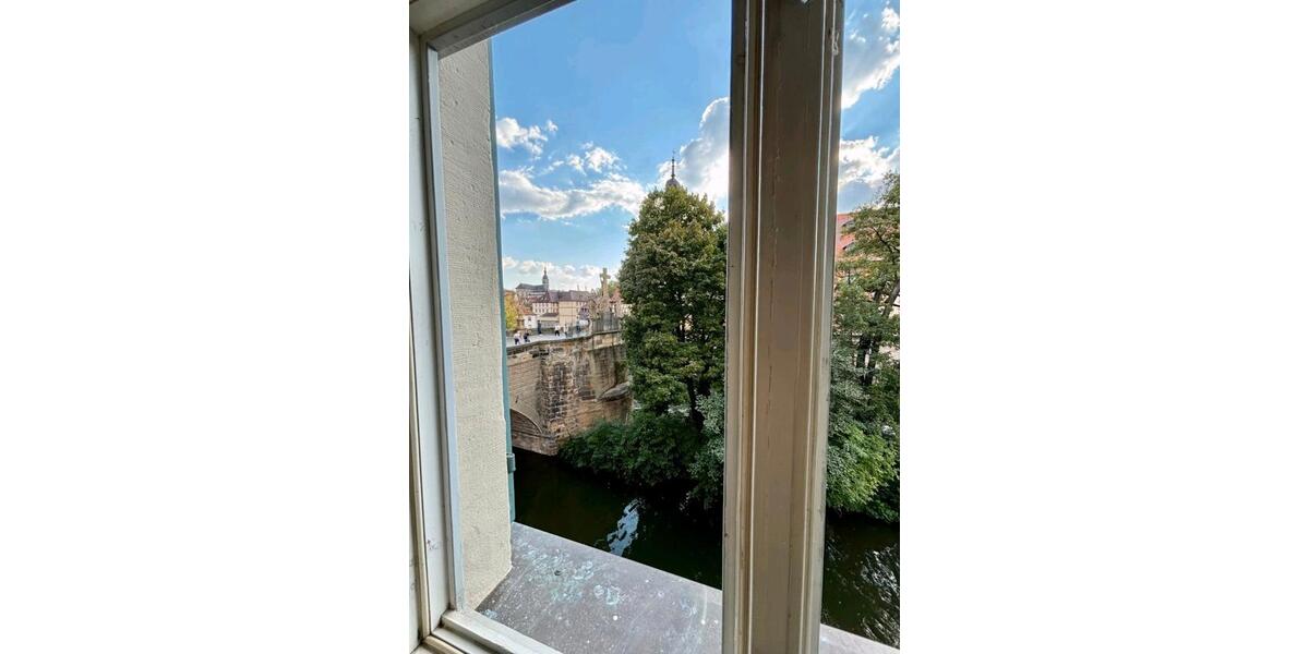 Großes WG Zimmer in TOP lage am Obstmarkt 4 zimmer