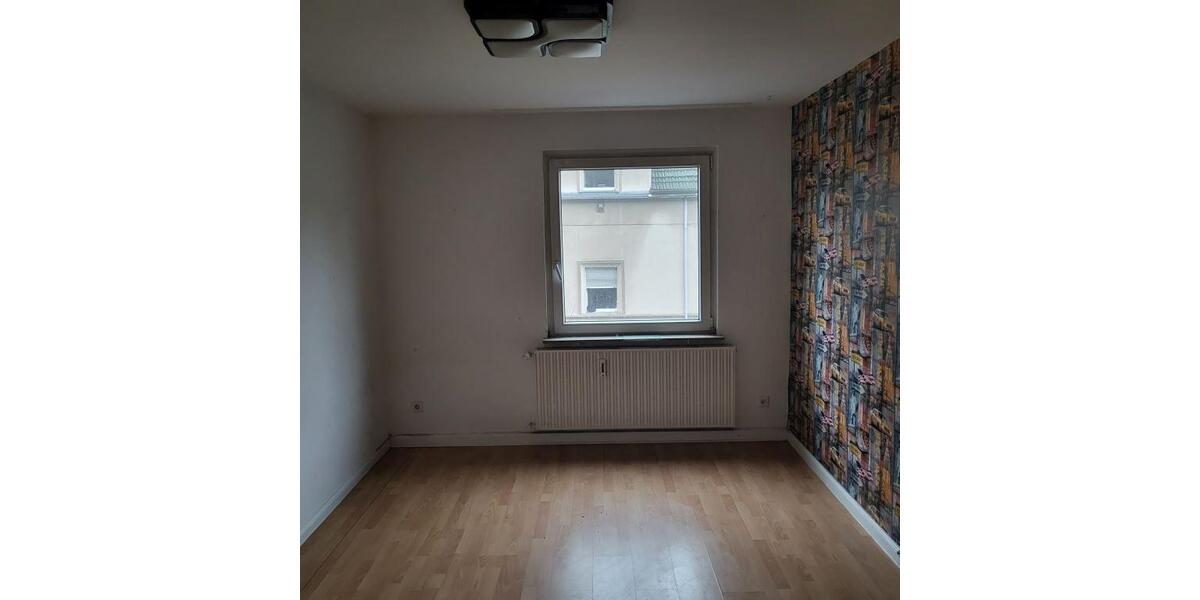 Etagenwohnung Duisburg Hamborn - 3 Zimmer, 80 m&sup2;, 480&euro; | Angebot:25990275