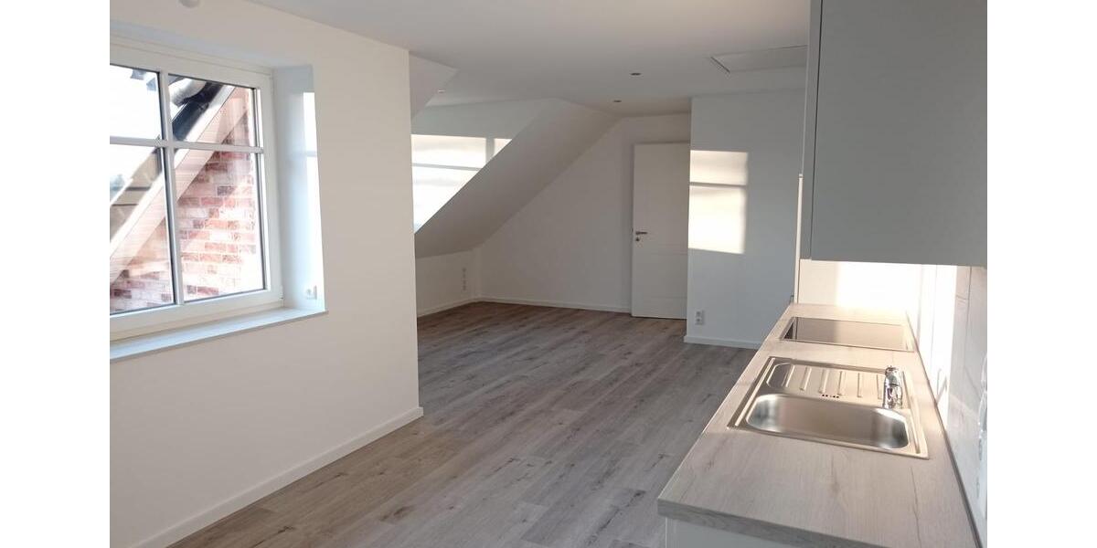 Dachgeschoßwohnung Waabs - 2 Zimmer, 72 m&sup2;, 850&euro; | Angebot:26022591